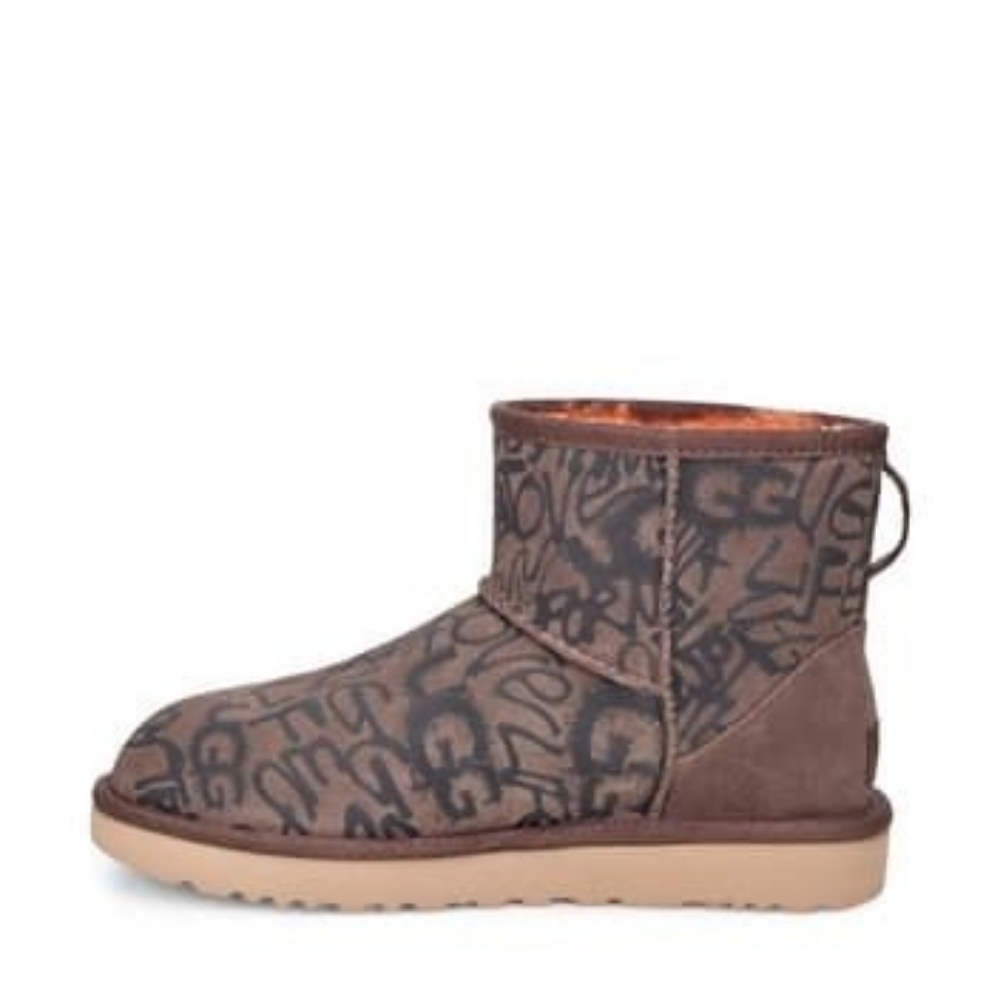 Ugg Classic genuine shearling lined graffiti boot - Picture 4 of 6